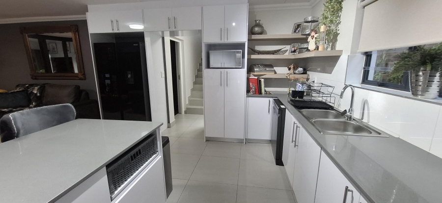 3 Bedroom Property for Sale in Langeberg Ridge Western Cape
